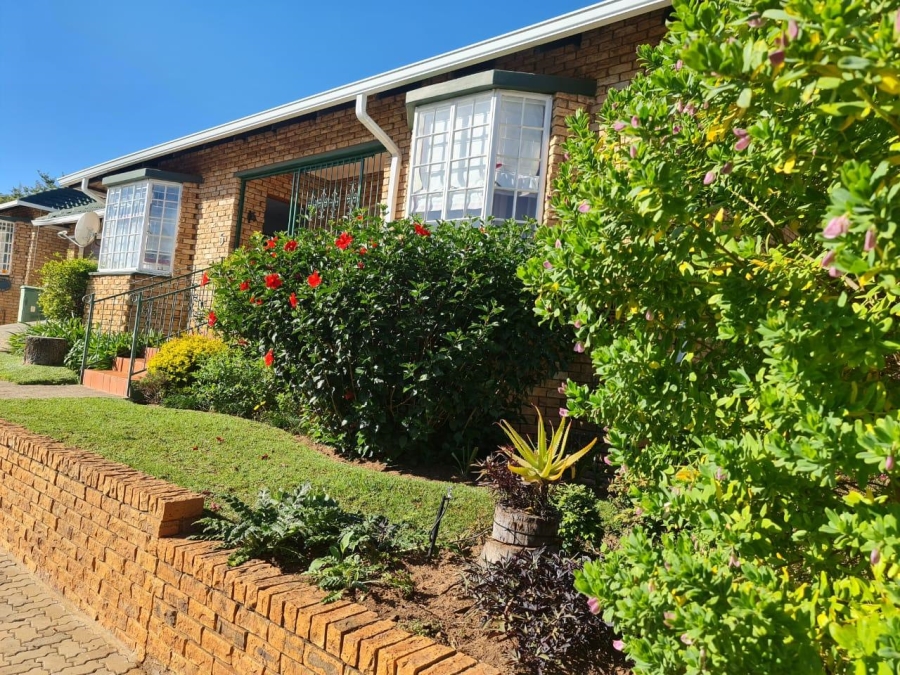 3 Bedroom Property for Sale in Boschdal North West